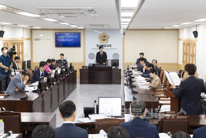 [크기변환]2024.05.24 경북행복재단 대표이사 후보자 인사청문회_9.jpg