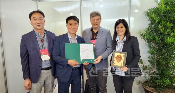 [크기변환]0528 안동시  브라질서 세계인문도시네트워크· 인문가치포럼 홍보 간담회 가져 (5)-아르헨티나 로사리오.jpg