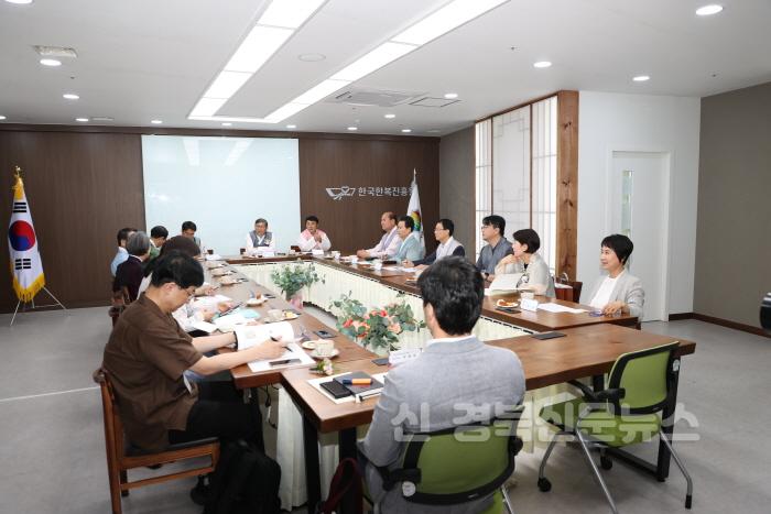 [크기변환](상주시 문화예술과)한복 정책 토론회 (1).jpeg