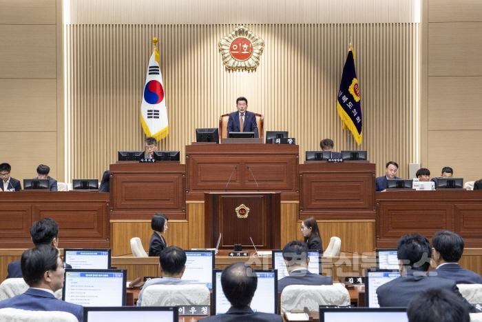 [크기변환]2024.05.03_제346회_임시회_제2차_본회의_1.jpg