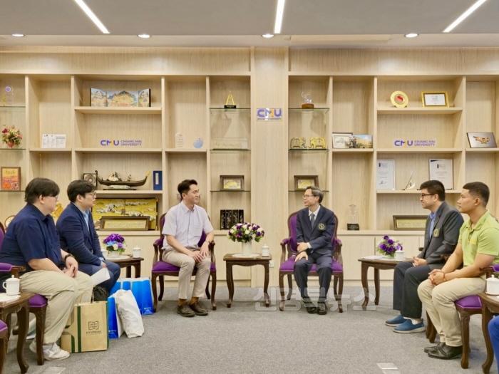 [크기변환]치앙마리대학교.jpg