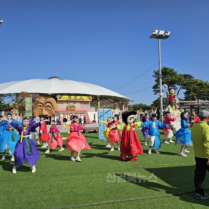 [크기변환]4안동국제탈춤페스티벌 (1).jpg