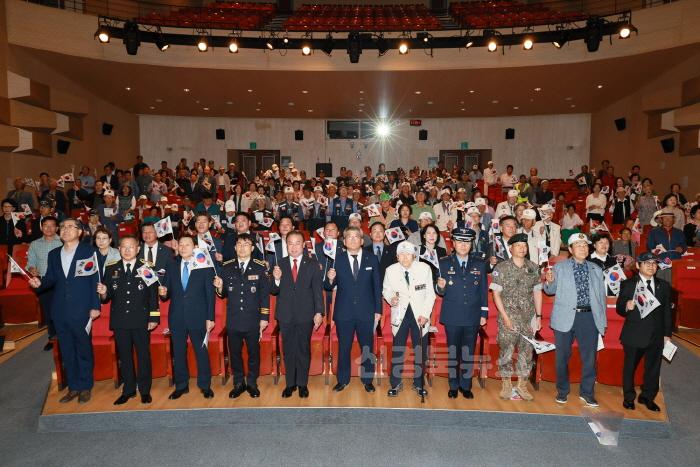 [크기변환]2024 06 25 625전쟁 제74주년 기념식(사회복지과)399.jpg