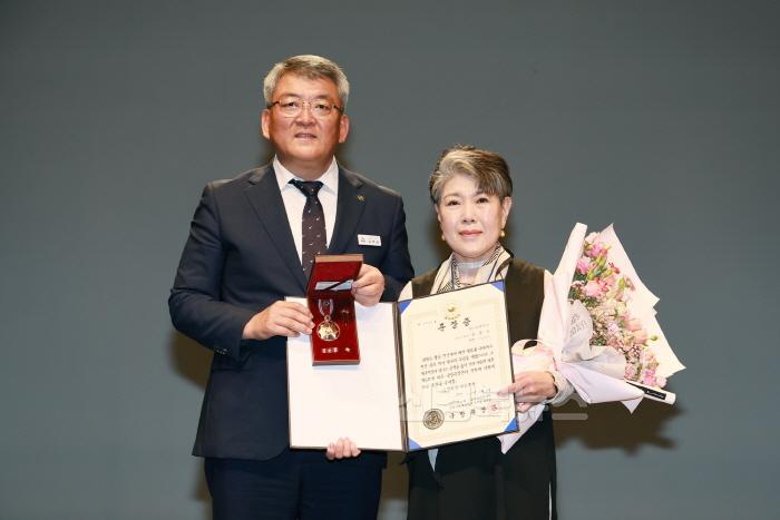 [크기변환]2024 06 25 625전쟁 제74주년 기념식(사회복지과)147.jpg