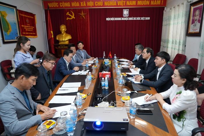 [크기변환]1 [사진] 영천시-베트남중소기업협회(VINASME), 중소기업 업무협약 체결(2).jpg