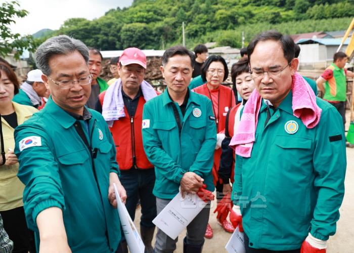[크기변환]3-2.사진(임종득 국회의원 영양군 수해복구지역 현장방문).jpg