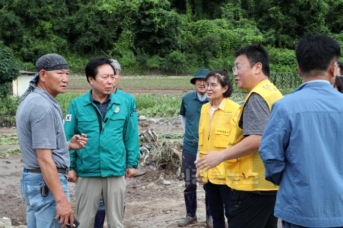 [크기변환]0712 안동시  신속한 호우피해 복구에 총력 (1).JPG