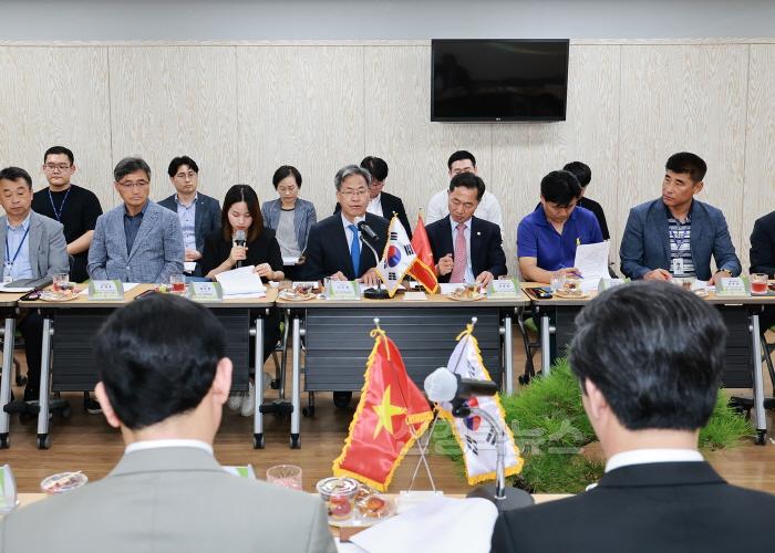 [크기변환]1-2.사진(영양군-베트남 국제교류 간담회 개최).jpg