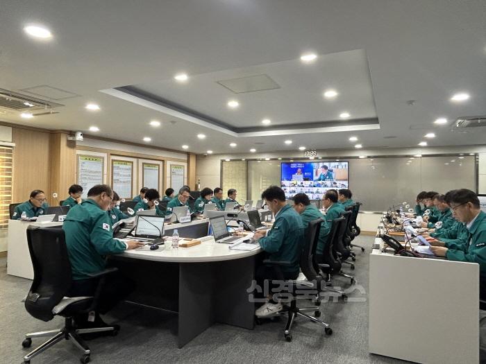 [크기변환](상주시 안전재난실)풍수해 대비 추진상황 점검  회의 (2).jpg