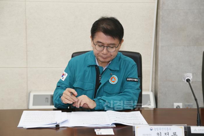 [크기변환](상주시 축산과)최정록 농림축산식품부 장관 상주시 아프리카돼지열병 방역 현황 점검 (3).JPG
