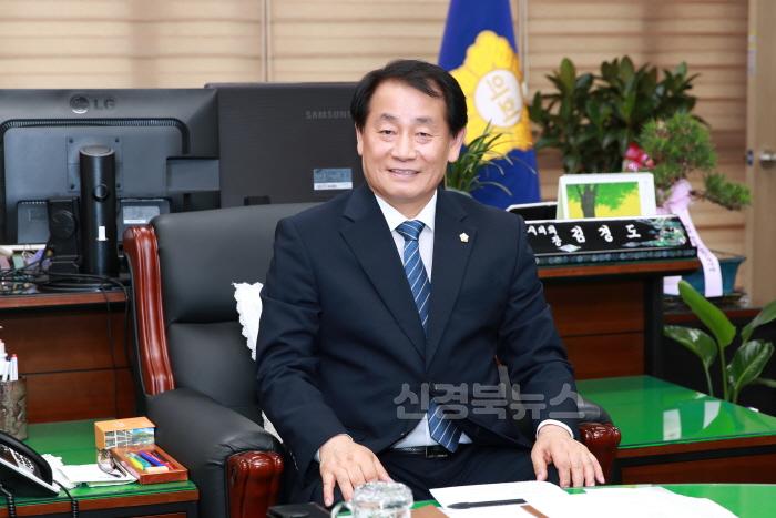 [크기변환]의장님 1.jpg