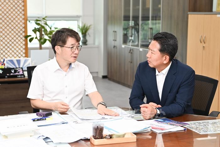 [크기변환][예산재정과]기재부 김동일 예산실장 (1).jpg