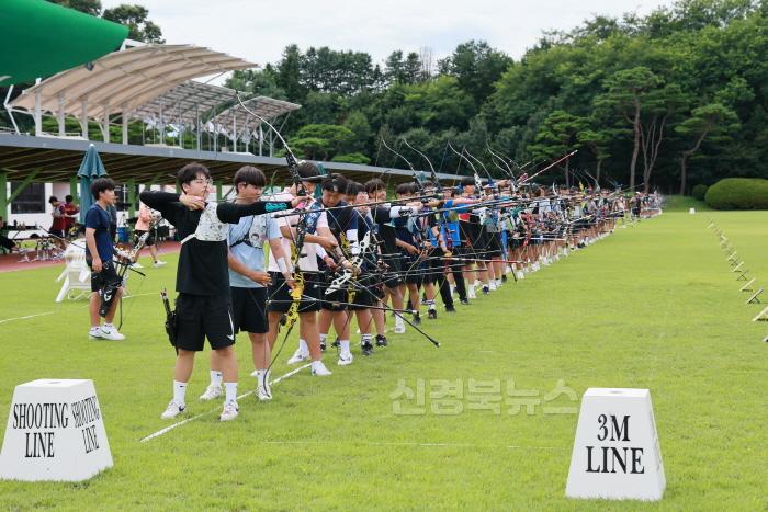 [크기변환]2024 07 22 제21회 경상북도지사기 전국 남녀 초중학교 양궁대회(체육사업소)365.JPG