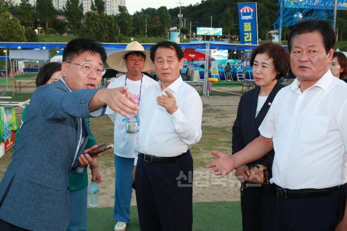 [크기변환]문화복지위원회_안동수페스타_현장방문(점검) (2).jpg