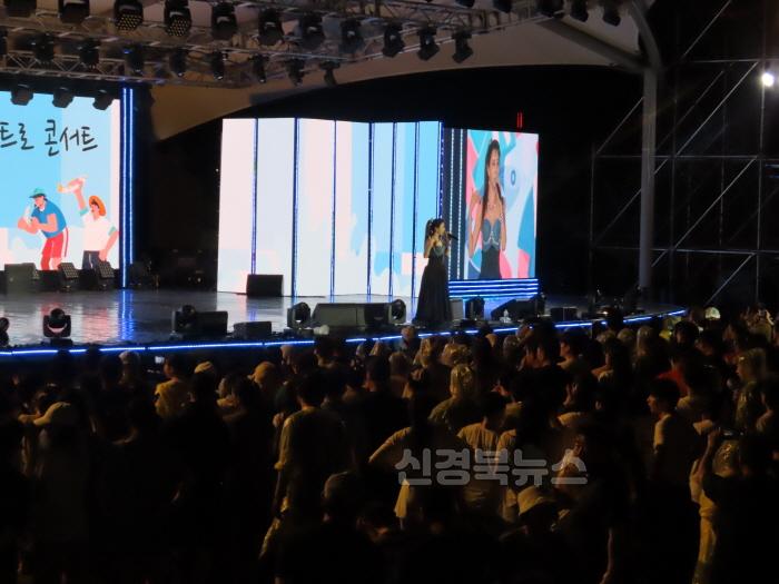 [크기변환]K레트로 콘서트 (1).JPG