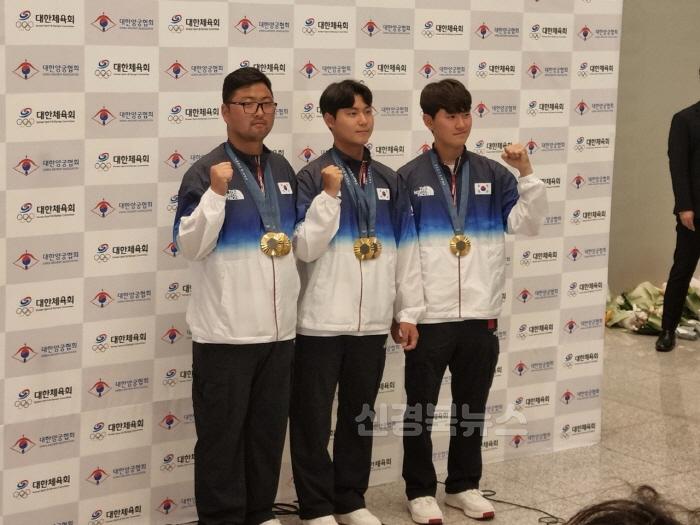 [크기변환]예천군 김제덕 금의환향 (3).jpg