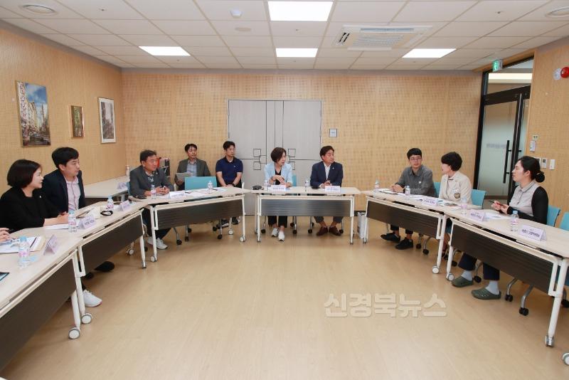 문화복지위원회_김천시공공산후조리원_견학 (4).jpg