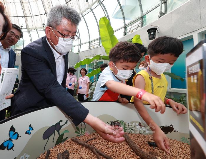 [크기변환](예천군)‘2024 예천곤충축제’ 15일부터 관람객 맞이_2022년도 개장식2.JPG