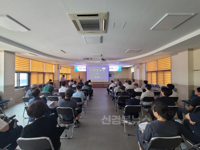 [크기변환]0808 문경시 사진자료(문경시 단산터널 개설공사 앞두고 주민설명회 개최)-건설과2.jpg