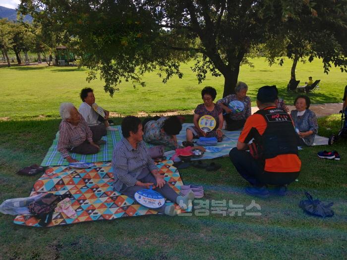 [크기변환]3.폭염_야외_활동_자제.jpeg