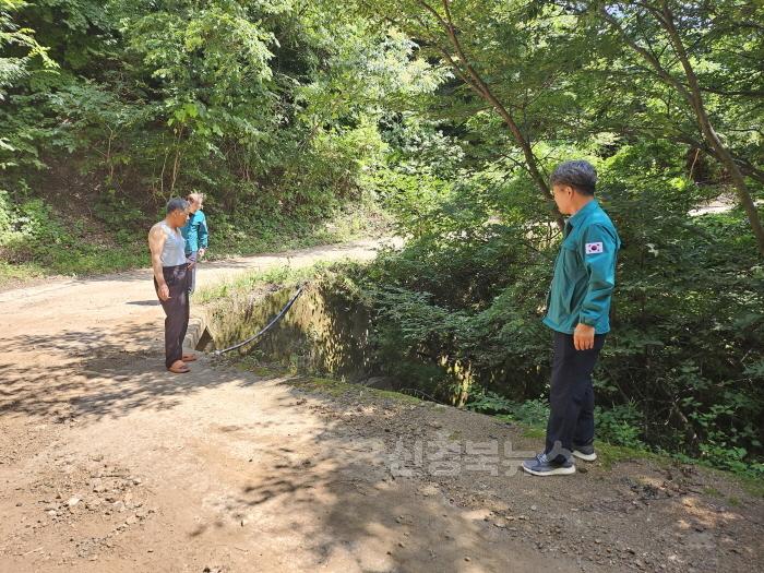 [회전][크기변환]1-2_영덕군 산사태 피해 우려지 현장점검 시행-산림과.jpg