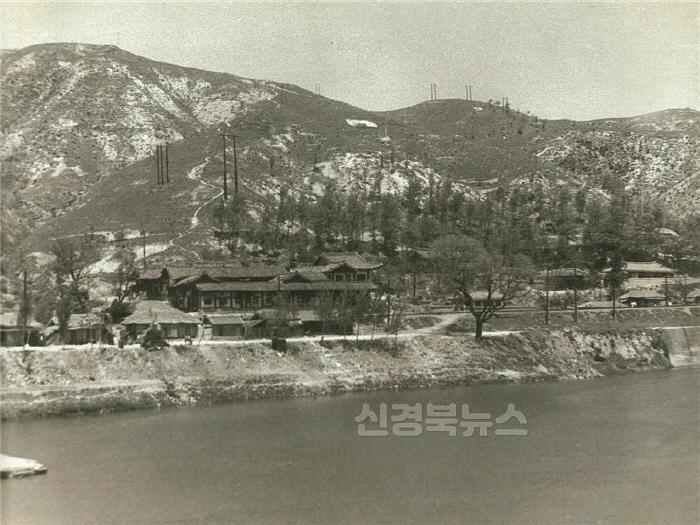 [크기변환]0813 ‘노블레스 오블리주’의 상징 석주 이상룡과 임청각 (3)-일제강점기 임청각 모습.jpg