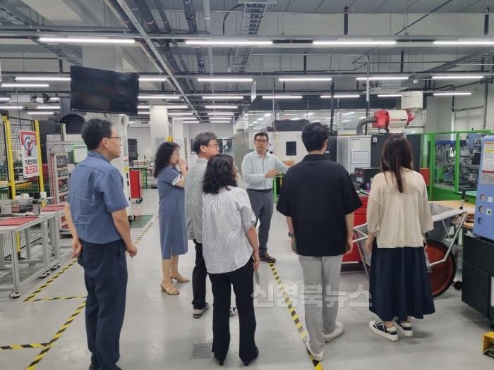 [크기변환]6 [사진] 한국폴리텍대학 로봇캠퍼스, 경산·영천·대구 고용복지플러스센터 협업 간담회 개최 (2).jpg
