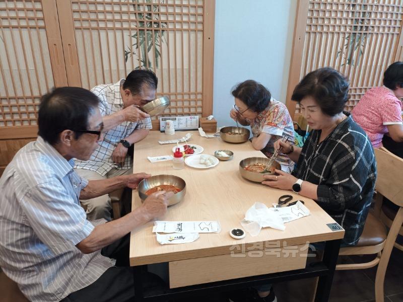 냉면 한 그릇에 사랑과 감사의 마음 듬뿍 담아-율곡동(사진3).jpg