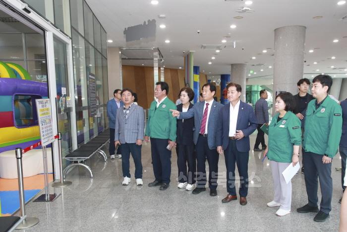 [크기변환]문화복지위원회_현장점검(안동유교랜드,엄마까투리상상놀이터) (3).jpg