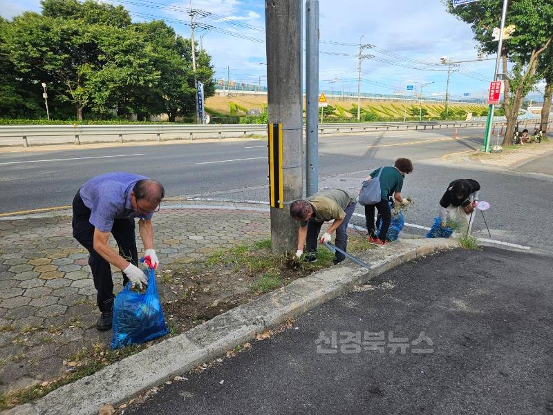 자산동 환경정비 활동 전개(사진3)-자산동.jpg