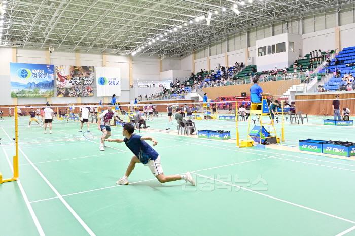 [크기변환]240829보도자료(청송군, 2024 전국연맹종별 배드민턴 선수권대회(중·고) 개최) (4).jpg
