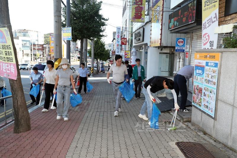 0830 권기창 안동시장, 클린시티 현장 점검 가져 (3).JPG