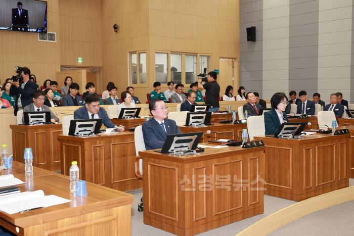 [크기변환]2024 09 02 제274회 예천군의회 임시회(의회사무과)52.JPG