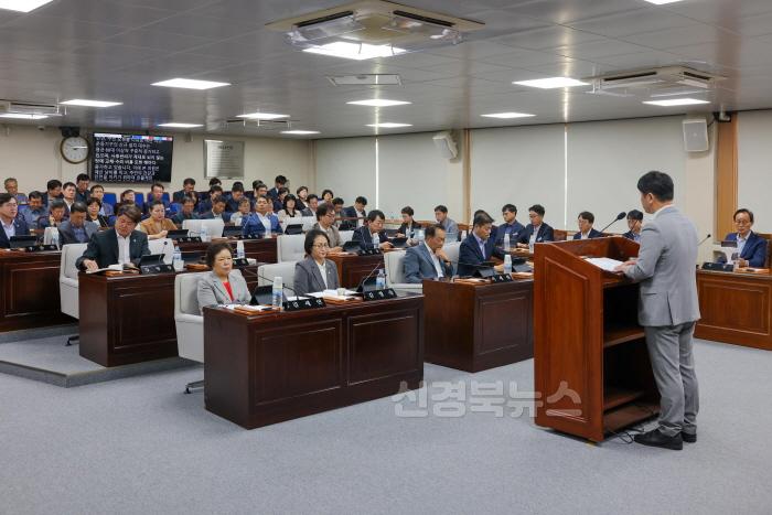 [크기변환]20240903 101448 제286회 임시회 제1차 본회의.jpg
