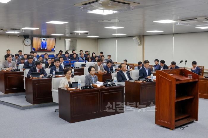 [크기변환]20240906 102724 제286회 임시회 제2차 본회의.jpg