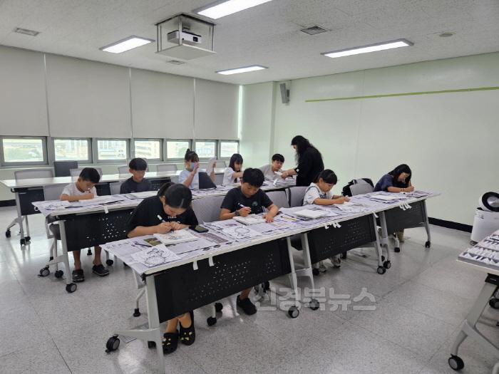 [크기변환]김천시 도서관, 2024년 하반기 문화강좌 수강생 모집-시립도서관(사진2).jpg