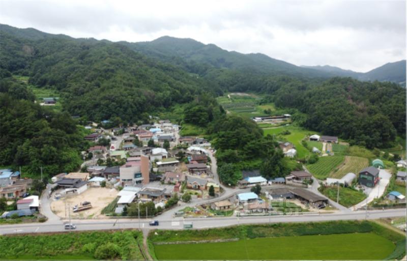 영주-1-2 새뜰마을사업 대상지로 선정된 _평은면 지곡1리_ 항공사진.jpg