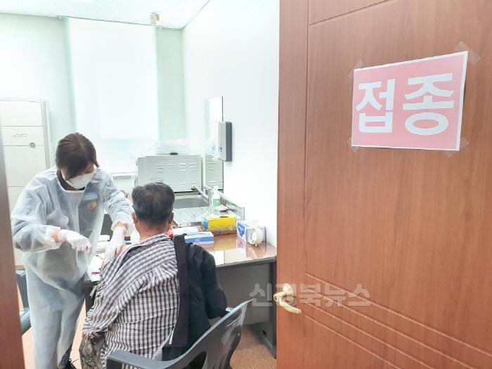[크기변환]240919보도자료(청송군, 20일부터 독감 무료 예방접종 실시) (1).jpg