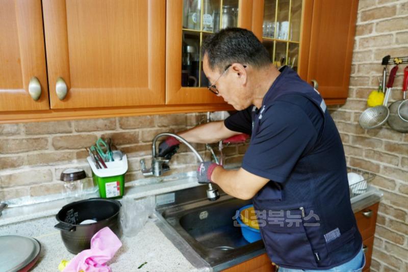 240920보도자료(청송군 8282민원처리사업 벤치마킹 방문 줄이어) (2).JPG