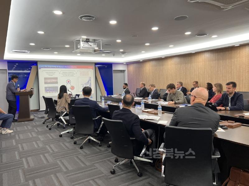 240925 스웨덴 배터리 사절단 ‘포항’ 방문, 기업 협력 방안 모색1.JPG