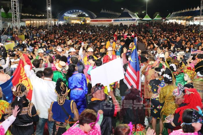 [크기변환]0926 2024 안동국제탈춤페스티벌 27일 개막 (2).jpg