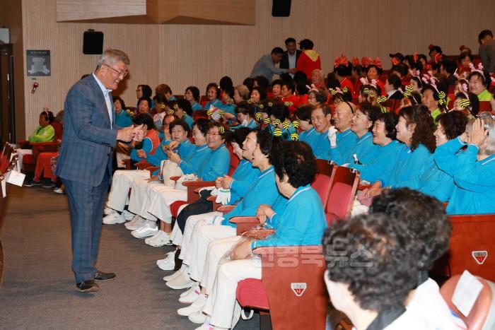 [크기변환]2024 10 02 제28회 노인의날 기념식(주민행복과)185.JPG