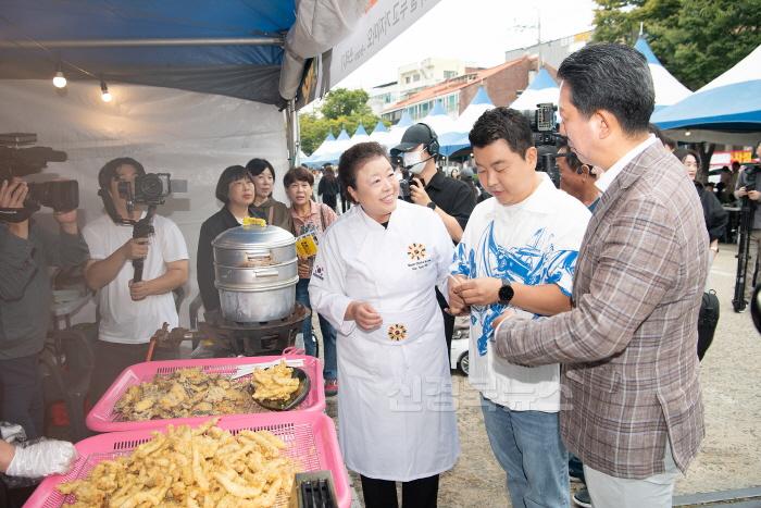 [크기변환]정호영 세프와 구미시장2.jpg