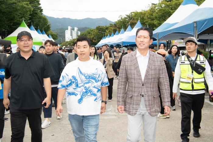 [크기변환]정호영 세프와 구미시장1.jpg