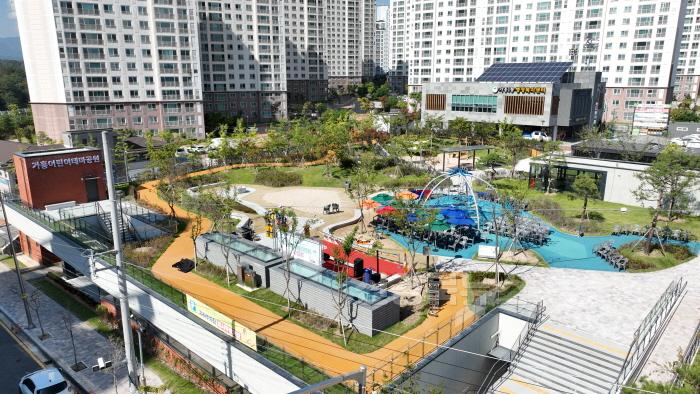 [크기변환]영주-1-2 가흥어린이테마공원이 개장식을 갖고 본격 운영된다(항공전경).jpg