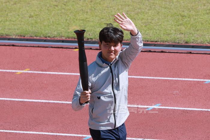 [크기변환][예천군] 제26회 예천군민의 날 기념식 및 제60회 예천군민체육대회 (4).JPG