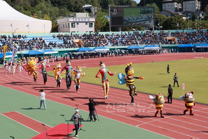 [크기변환][예천군] 제26회 예천군민의 날 기념식 및 제60회 예천군민체육대회 (8).JPG