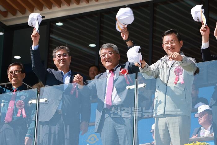 [크기변환][예천군] 제26회 예천군민의 날 기념식 및 제60회 예천군민체육대회 (1).JPG