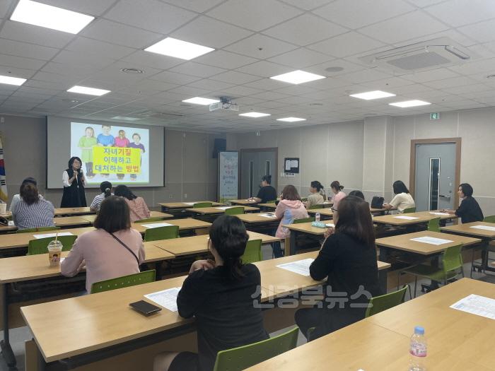[크기변환]1 [사진] 배움의 계절 10월, 영천시 평생학습관은 배움으로 무르익어 가는 중! (2).jpg