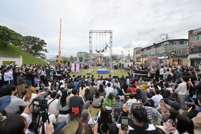 [크기변환]1. 실크로드페스타(와이즈 풀스).jpg